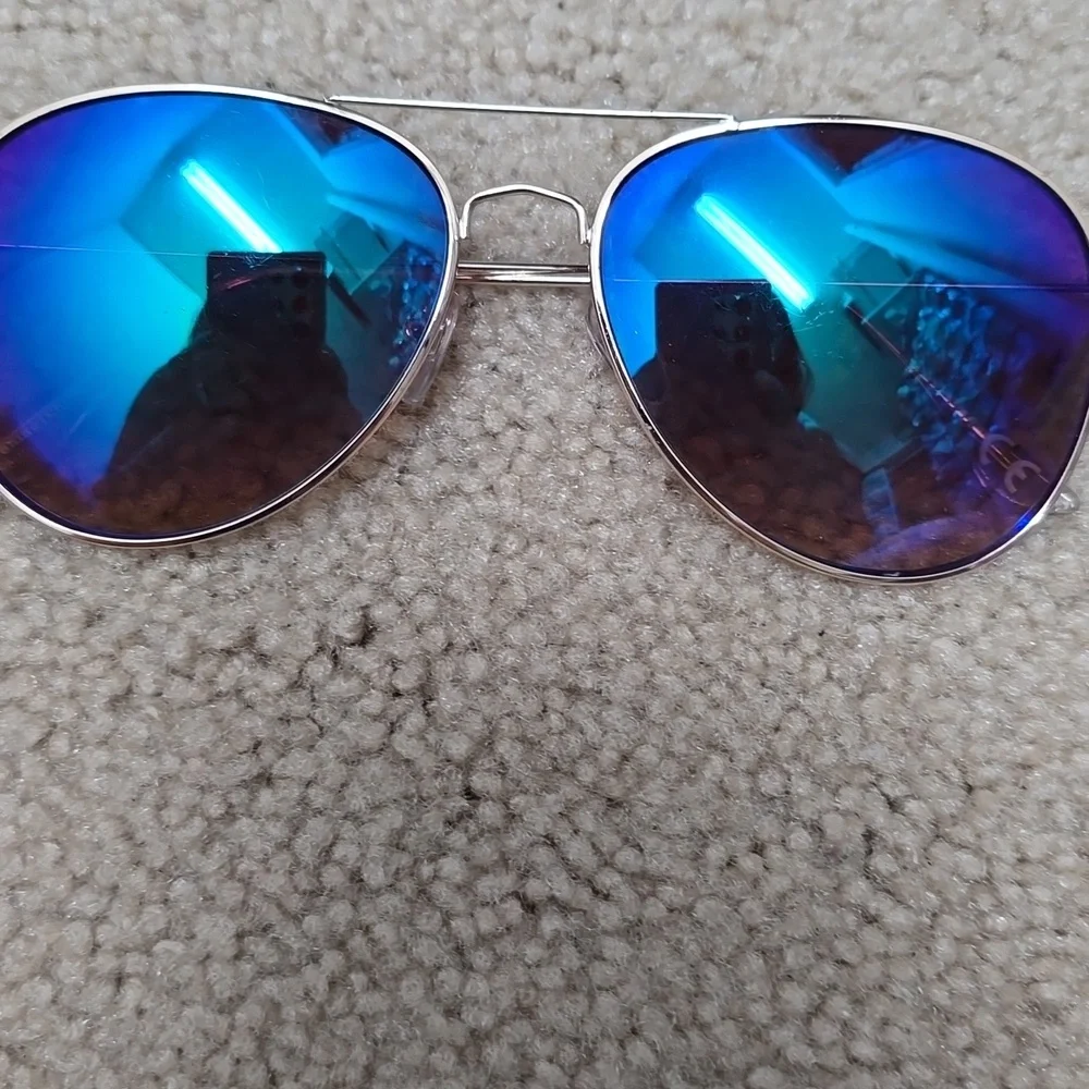 Ladies Sunglasses - Blue Shade With Gold Trim